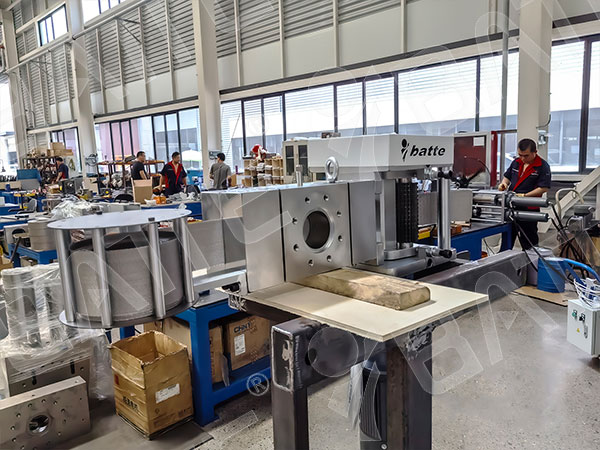 plastic extrusion screen changer