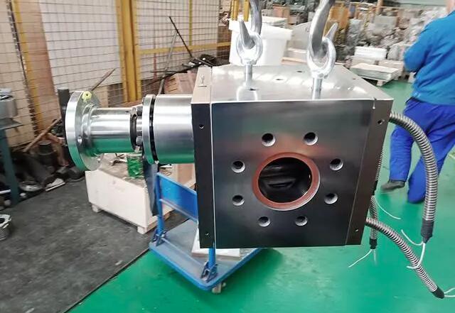 melt pump for plastic extrusion