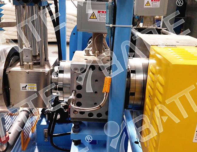 PU granulation melt pump