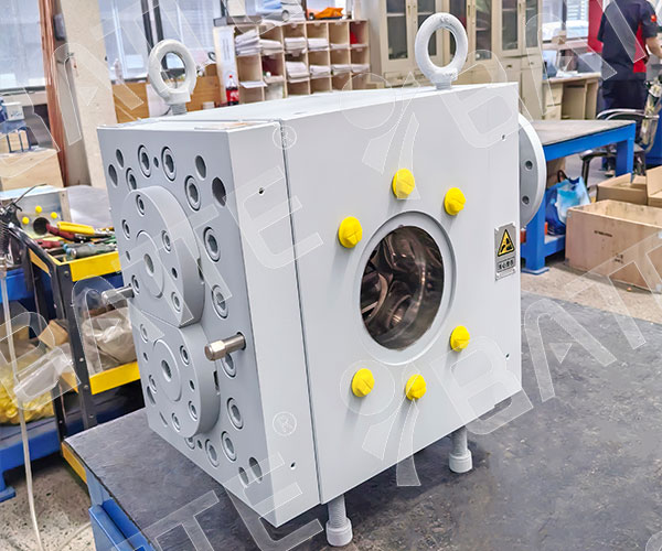 melt pump