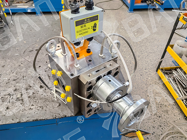 melt gear pump in extruder