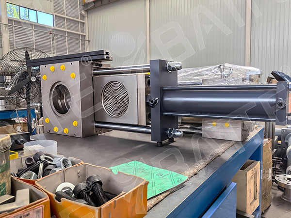 plastic extrusion screen changer in extruder