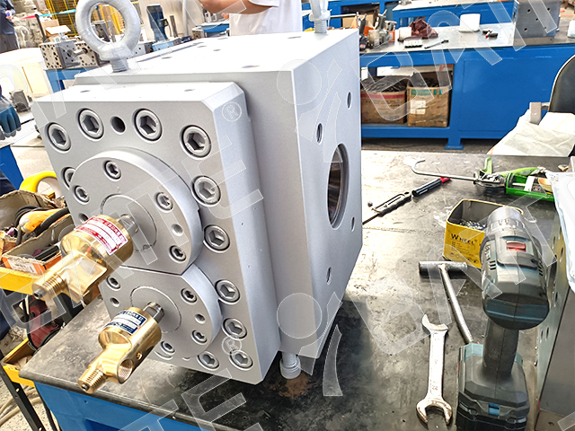 TPU extrusion melt pump