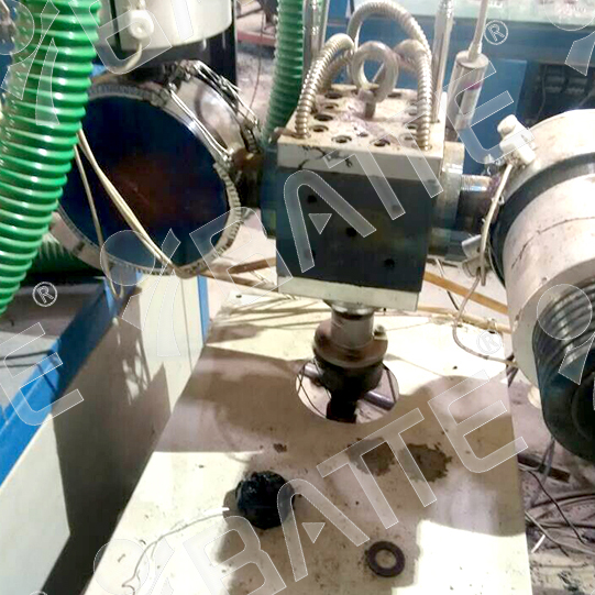 melt pump in extruder