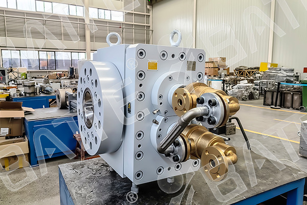 polymer melt gear pump