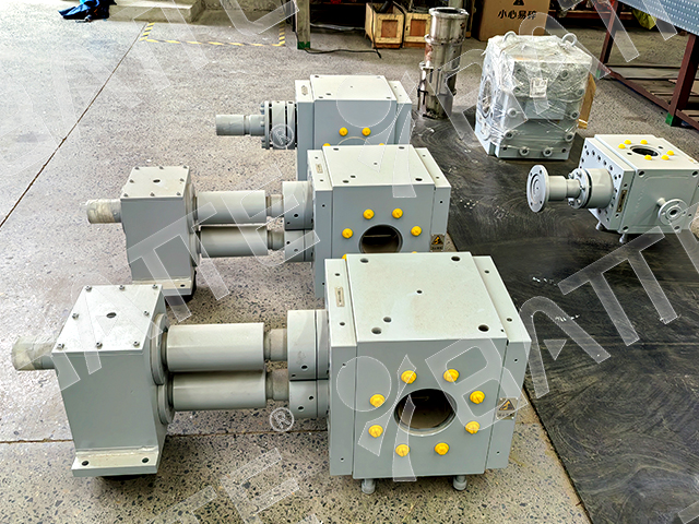 melt pump for extrusion