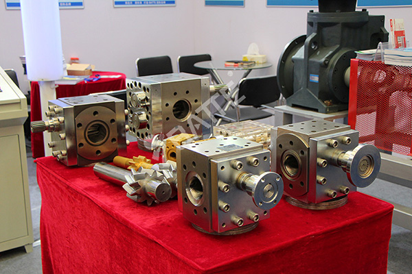 polymer melt gear pump