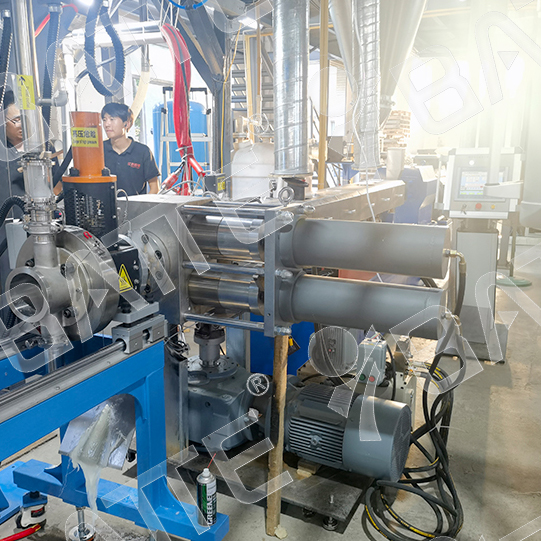 polymer melt gear pump