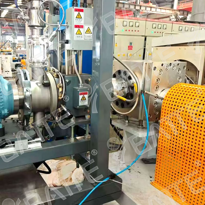 melt pump in plastic extruder