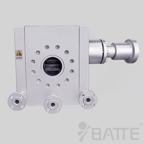 Pipeline gear pump for polymer